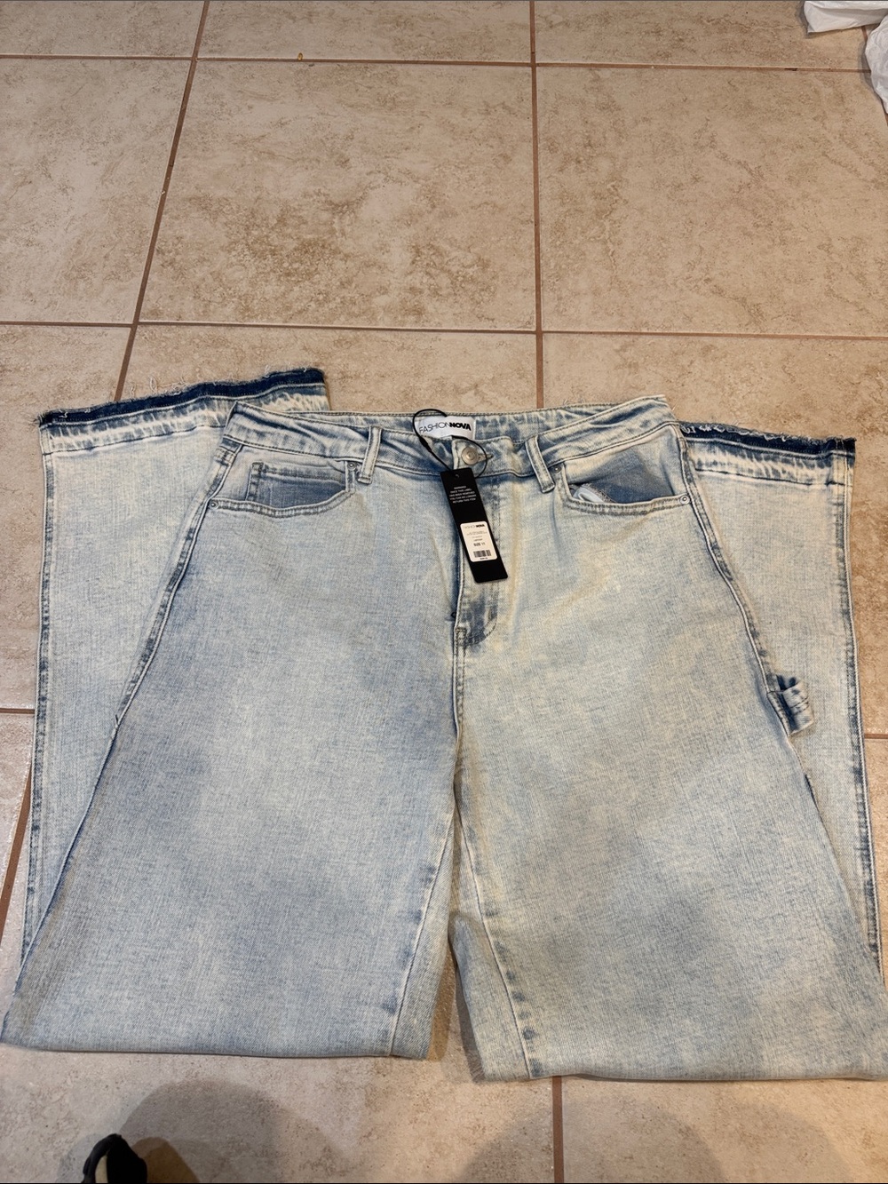 Women’s Light Blue Straight Leg Jeans - Classic Everyday Style